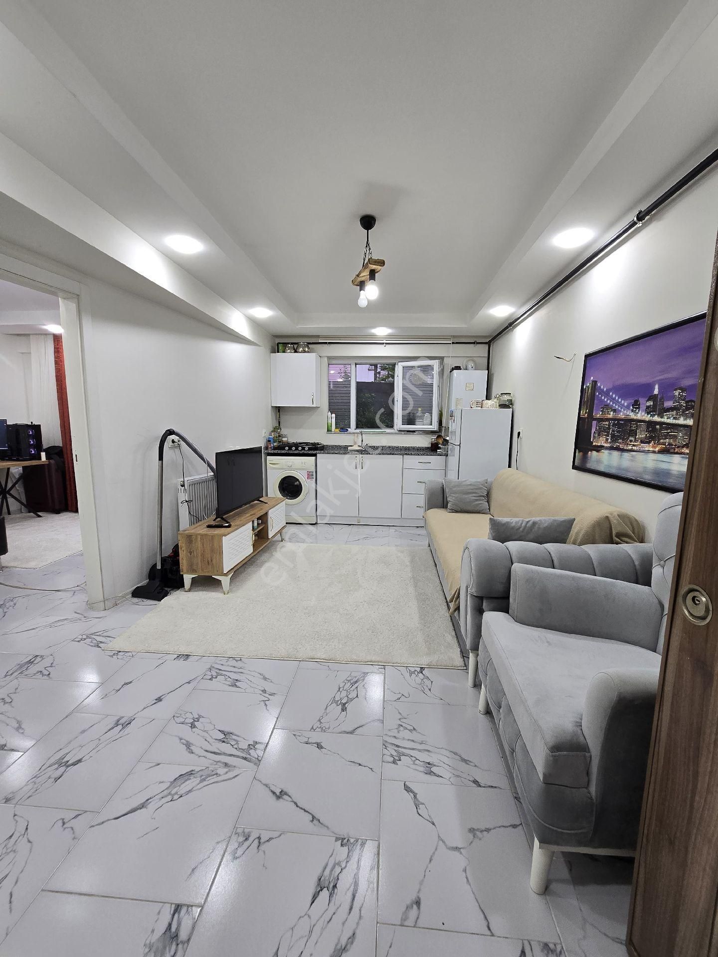 Hacıkaplanlar Mevkisinde Geniş Satılık 1+1 Apart