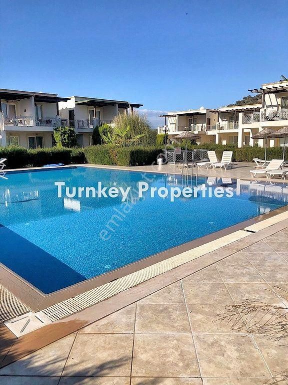Saklı Bahçede Satılık Üst Kat 1+1 Eşyalı Daire