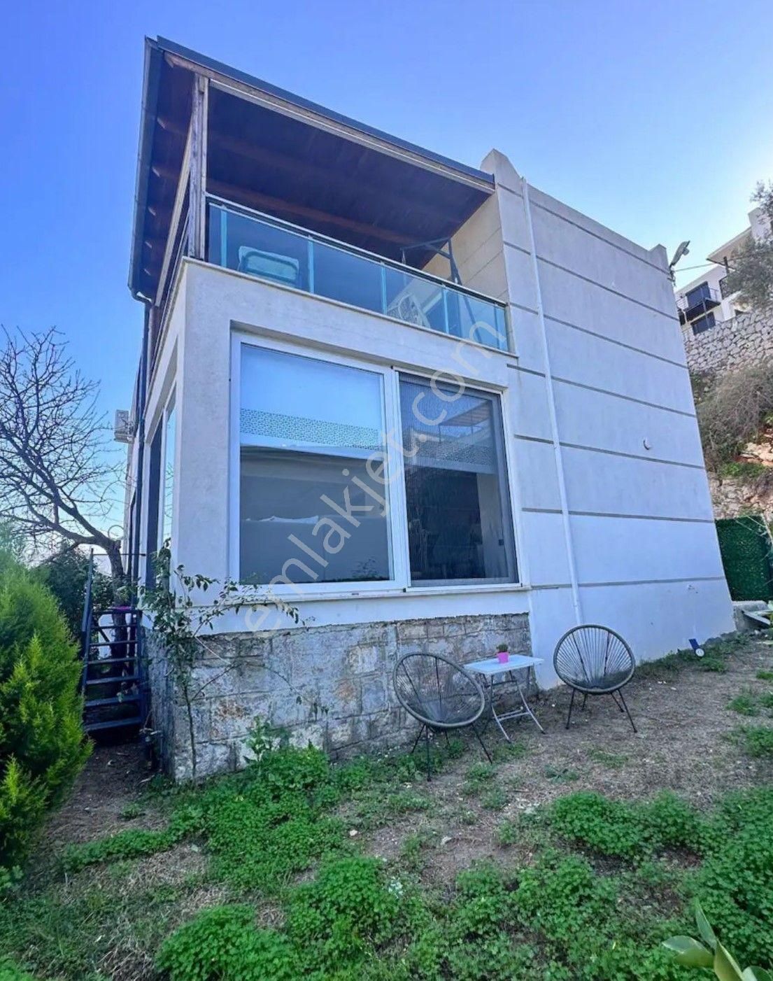 Stop’tan Eska İncebel Sitesinde *full Eşyalı* 3+1 Kiralık Villa