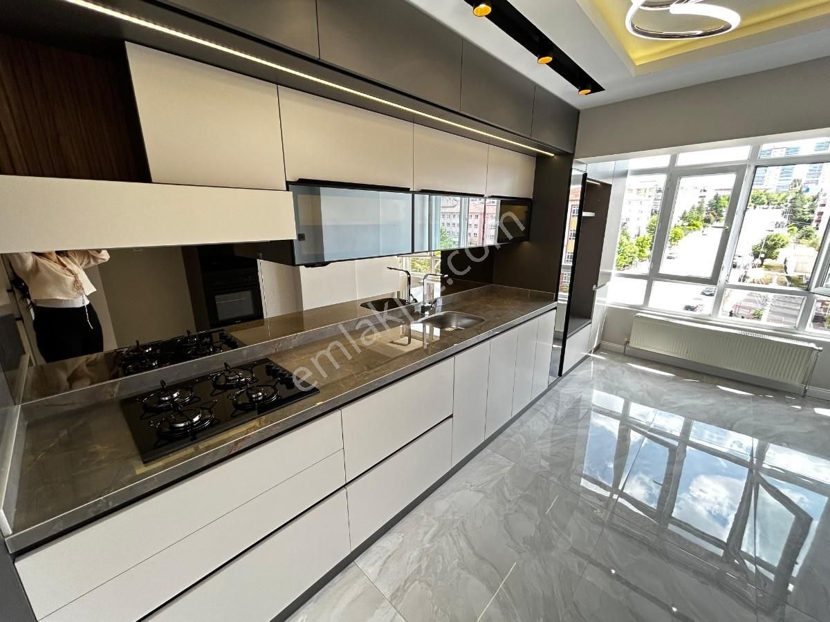 Sincan Andiçen Mh 3+1 Lüks Yapılı Bağımsız Kilerli Katta Daire