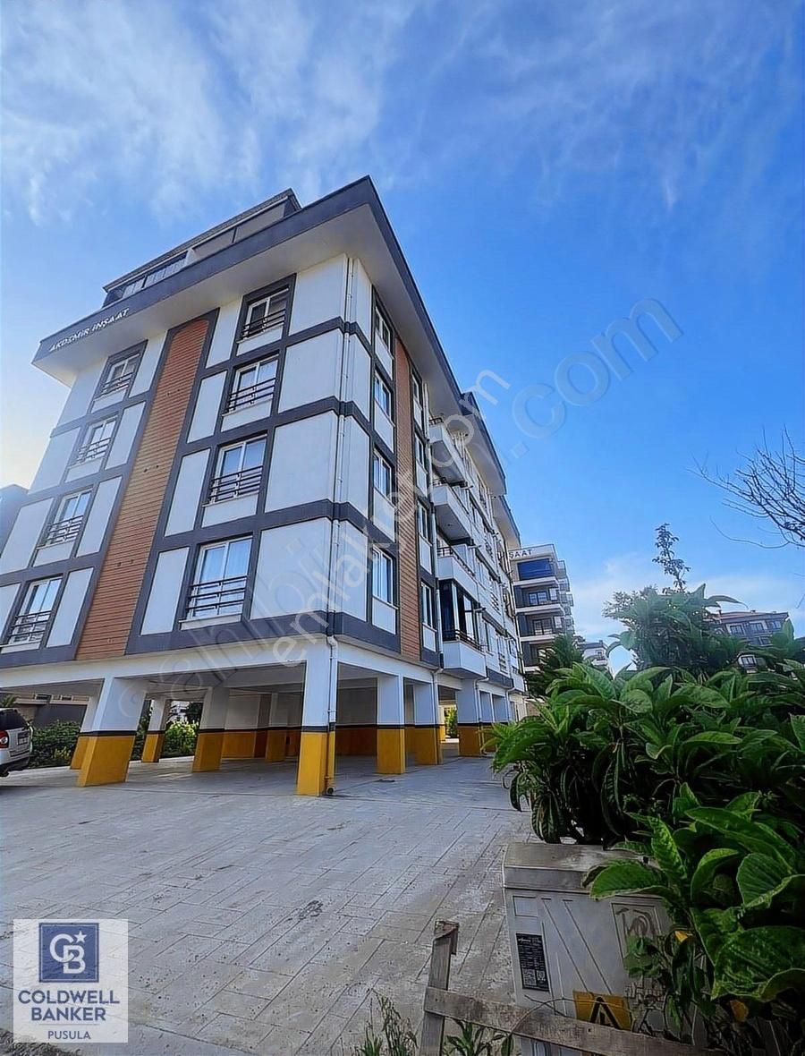 Cumhuriyet Mahallesinde Satılık 2+1 Sıfır Daire