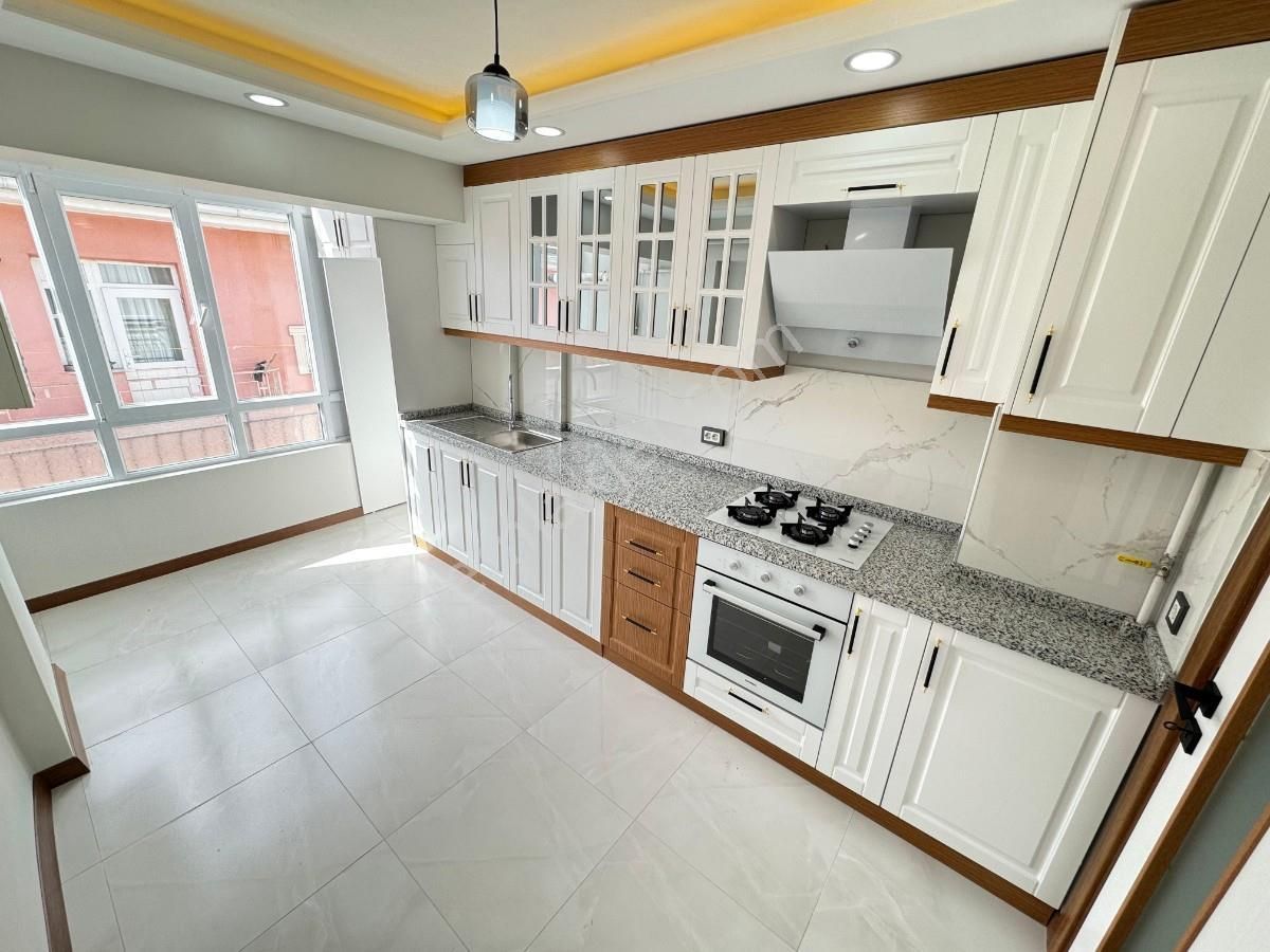 Sincan Atatürk Mah 3+1 Ultra Lüks Yapılı Katta Bağımsız Daire