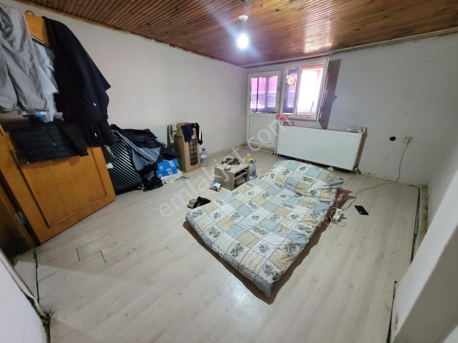 Özgür İnşaat'tan Sultançiftliği Mah'de Acil Satılık Çatı Katı Daire - Görsel 23