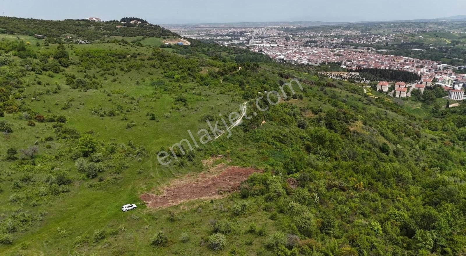 Biga Cumhuriyet Mah. Satılık 4716 M2 İmar Sınırı Tarla - Görsel 3