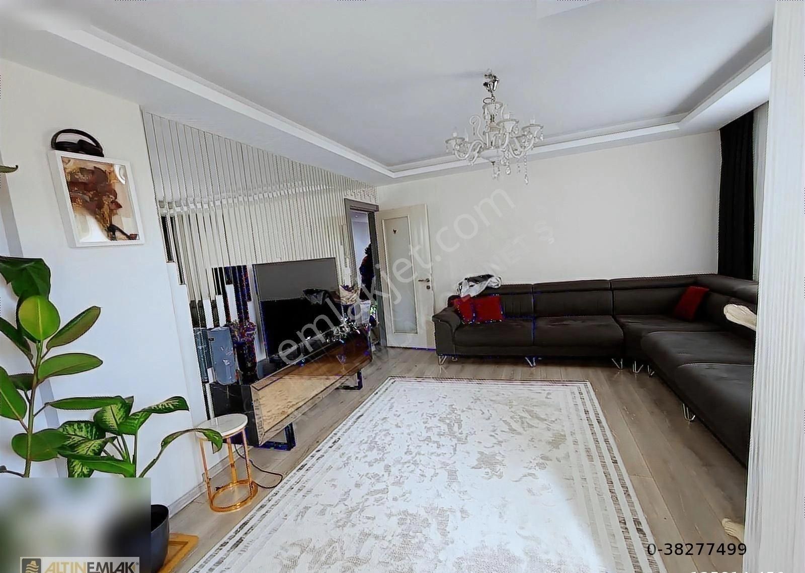 K.çekmece Gültepe Mah 5 Yılık 5+2 Dübleks Daire 200 M2 Net