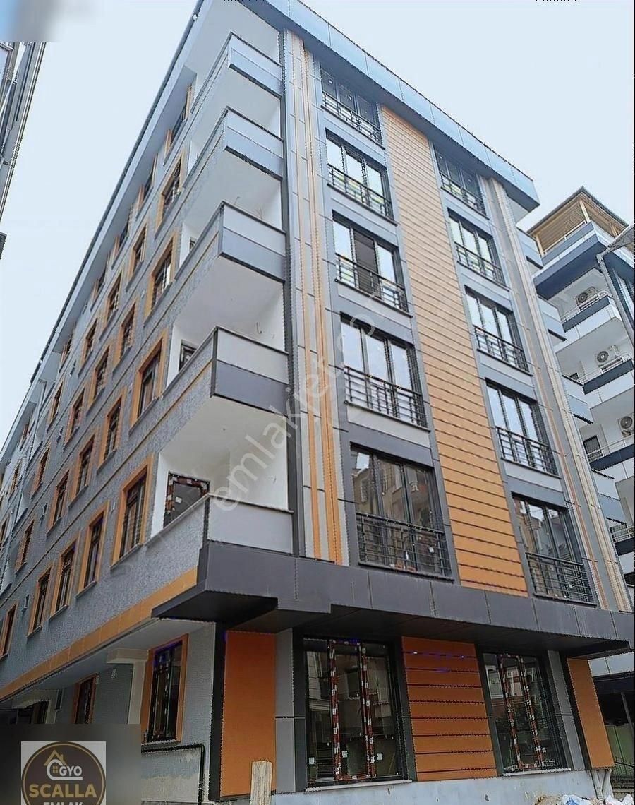 K.çekmece Cennet Mah Barboros Cad Satlık Sıfır Daire 3+1