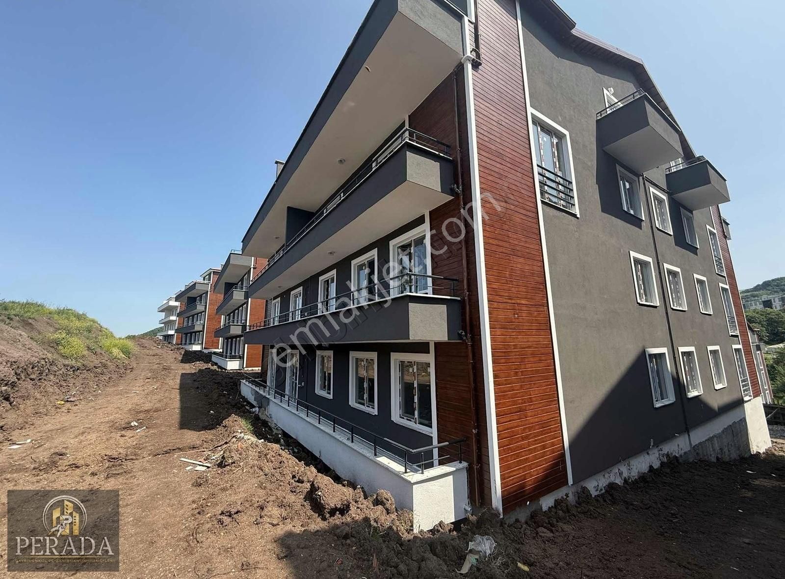 Gölcük Hisareyn Mahallesinde Satılık 3+1 Daire