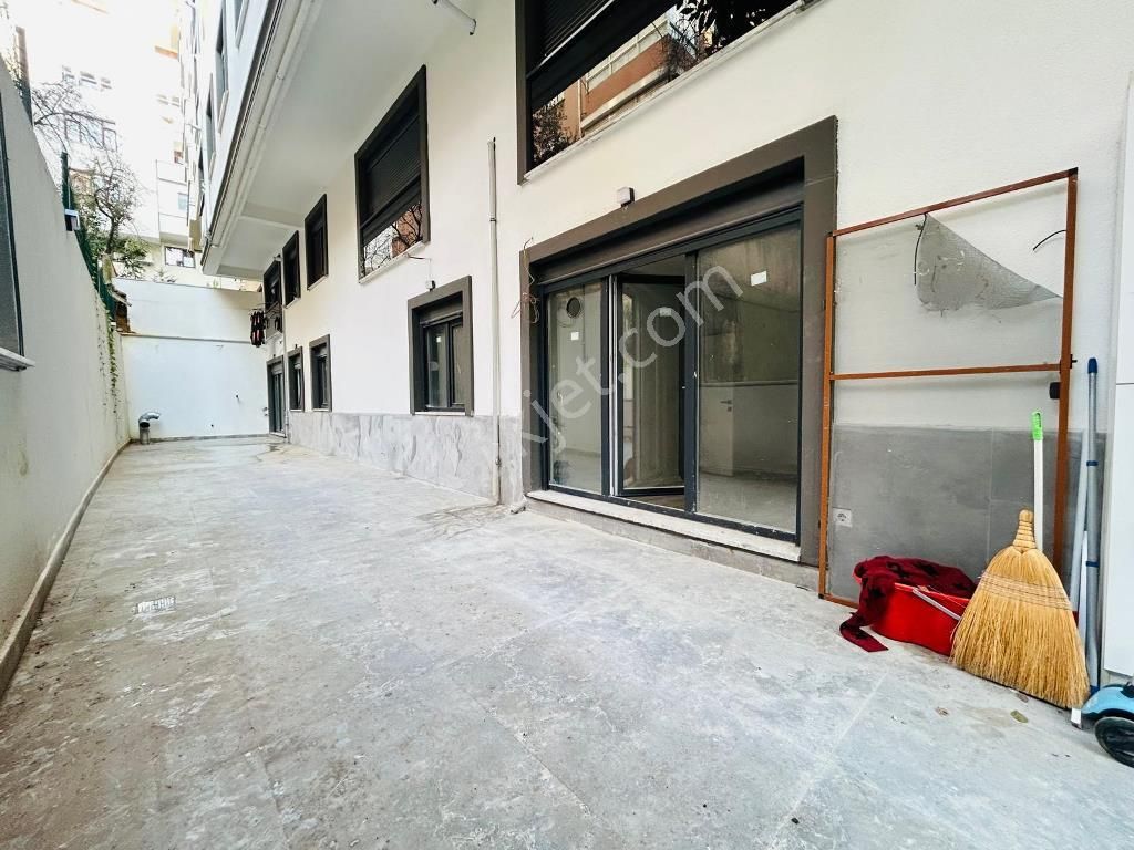 Kaçmaz'dan Sıfır Muhteşem Bahçe Teraslı Otoparklı 2+1 - Görsel 9