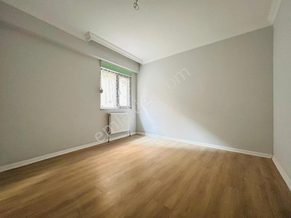 Kaçmaz'dan Sıfır Muhteşem Bahçe Teraslı Otoparklı 2+1 - Görsel 12