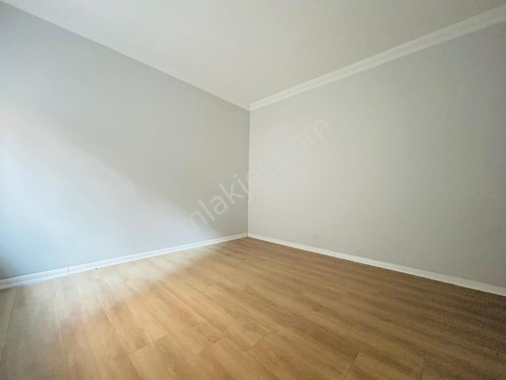 Kaçmaz'dan Sıfır Muhteşem Bahçe Teraslı Otoparklı 2+1 - Görsel 15