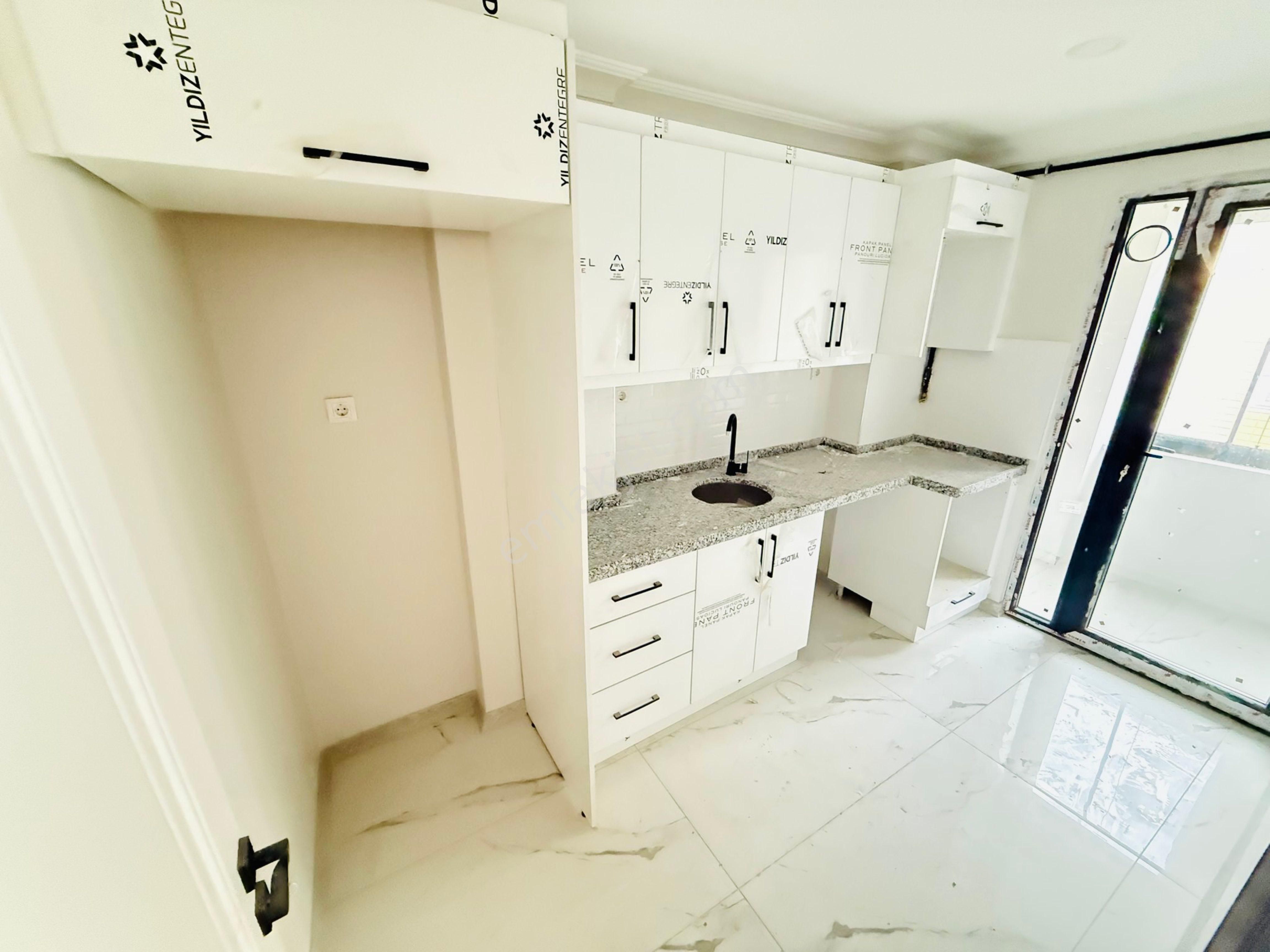 Özgür İnşaat'tan Esentepe Mh Sıfır 2+1 95m2 Fırsat Ara Kat Daire