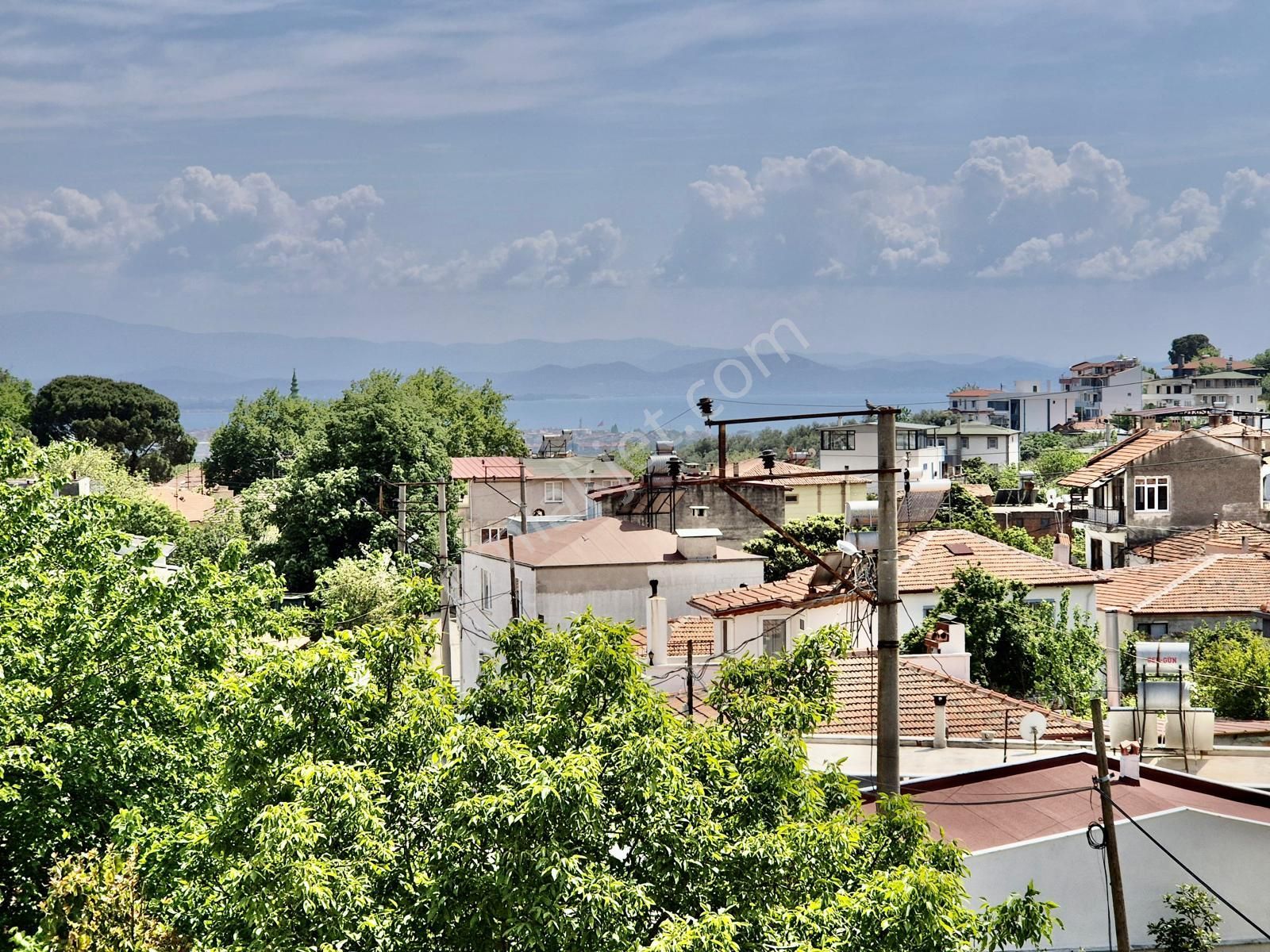 ▓karabuluttan▓doğanın İçinde Geniş Teraslı Fırsat Satılık 3+1 Köy Evi & Dükkan