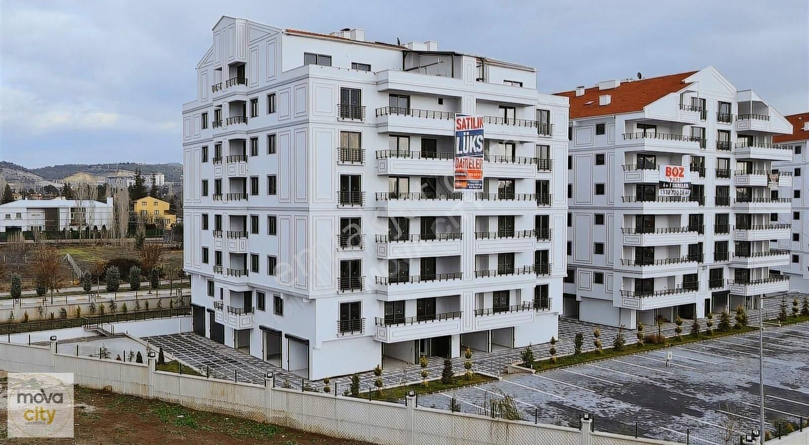 Kafeler Bölgesinde Rose Garden Sitesi'nde Satılk 4+1 Sıfır Daire