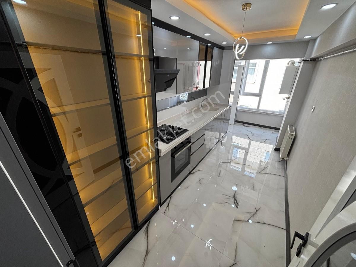 Sincan Osmanlı Mhde 3+1 Bağımsız Ara Kat Ön Cephe Daire Fırsatı