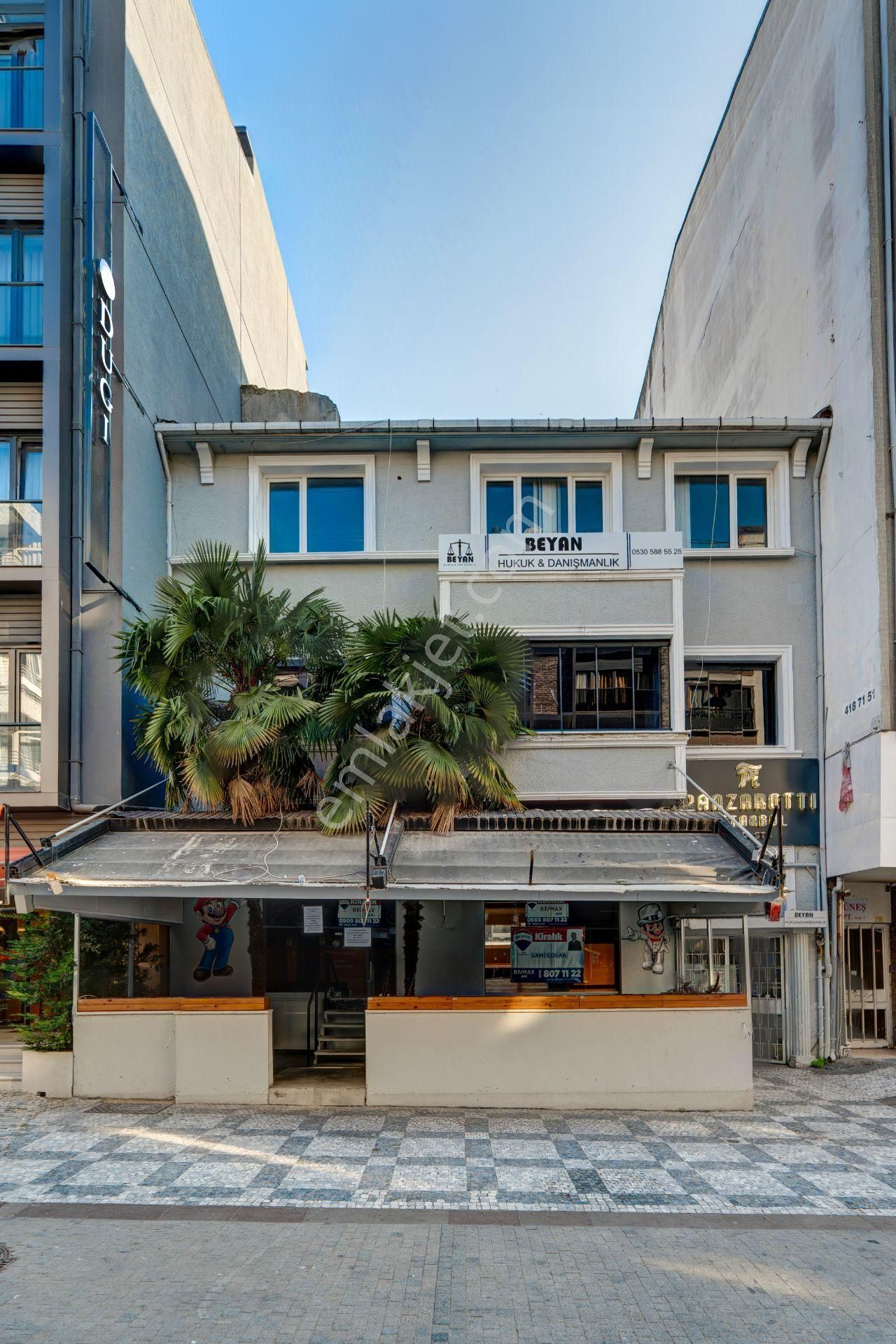 Remax Anı 'dan Kadıköy Merkez 'de Kdv Avantajlı Kiralık Ofis