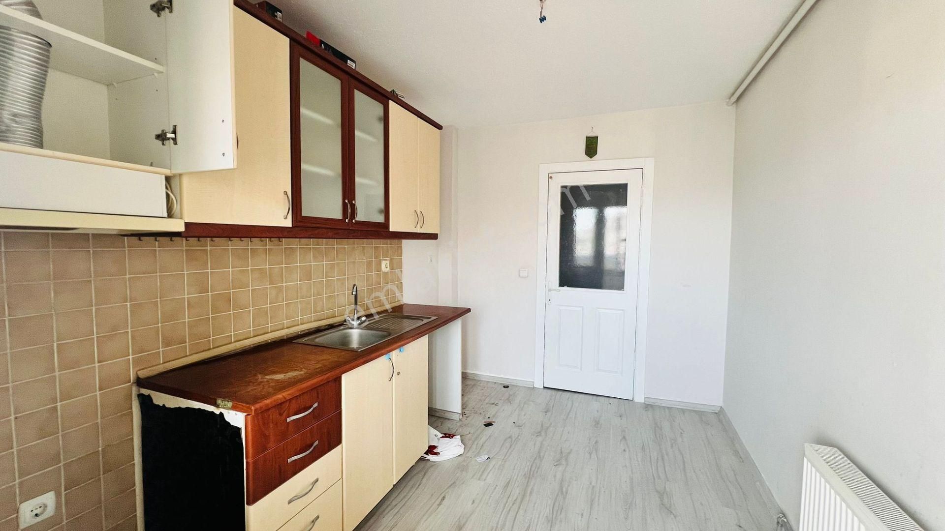 Toki Girişi 112 M2 Pazaryeri Karşısı Ful Yapılı Satılık Daire - Görsel 2