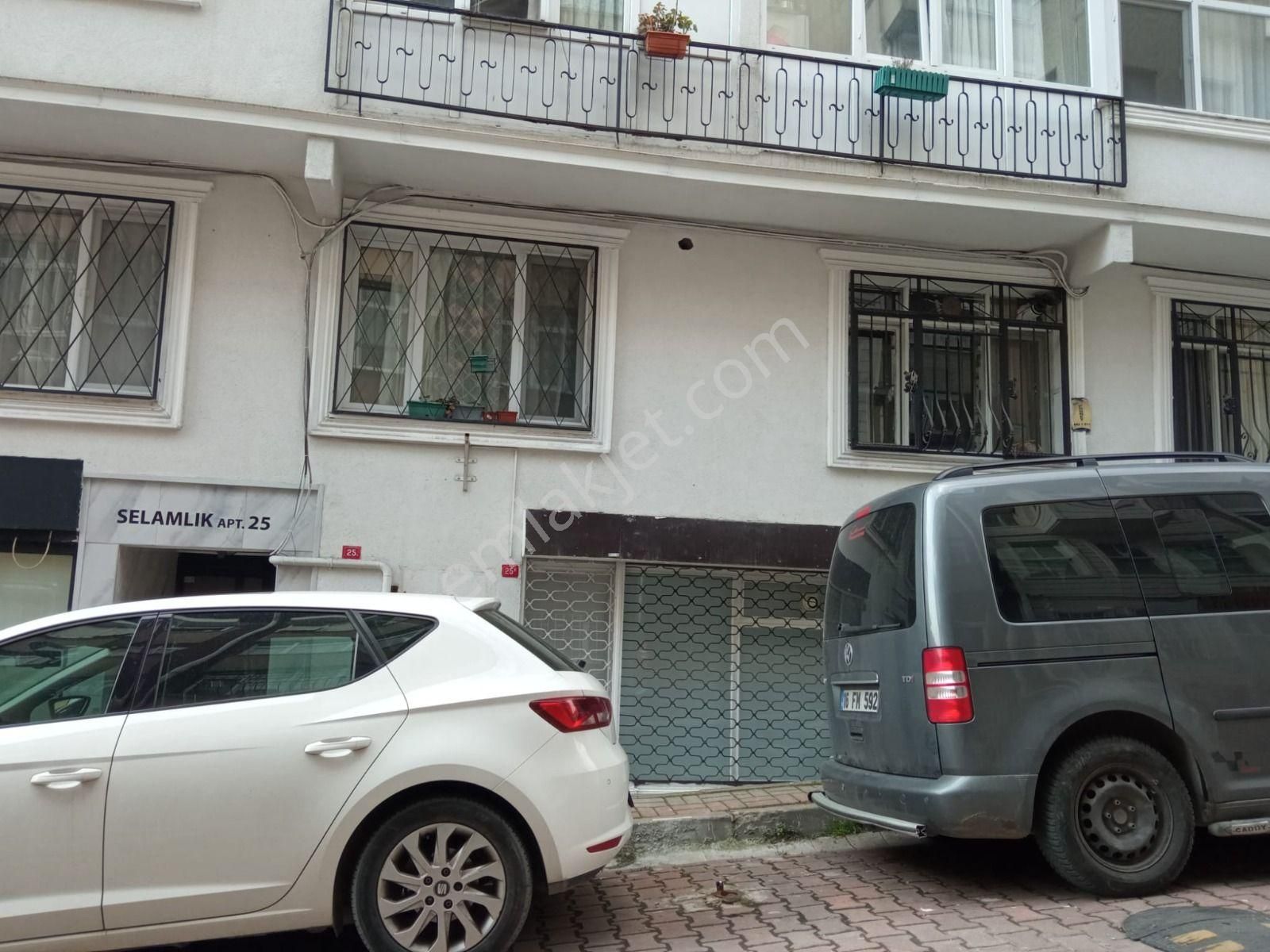 Beşiktaş'ta Kiralık Depolu Dükkan