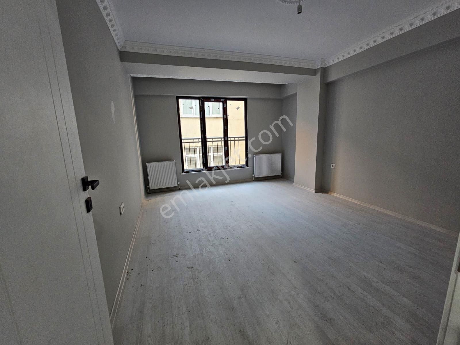 Özgür İnşaat'tan 50.yıl Mah Sıfır Otoparklı Lüx 2+1 95m2 1.kat