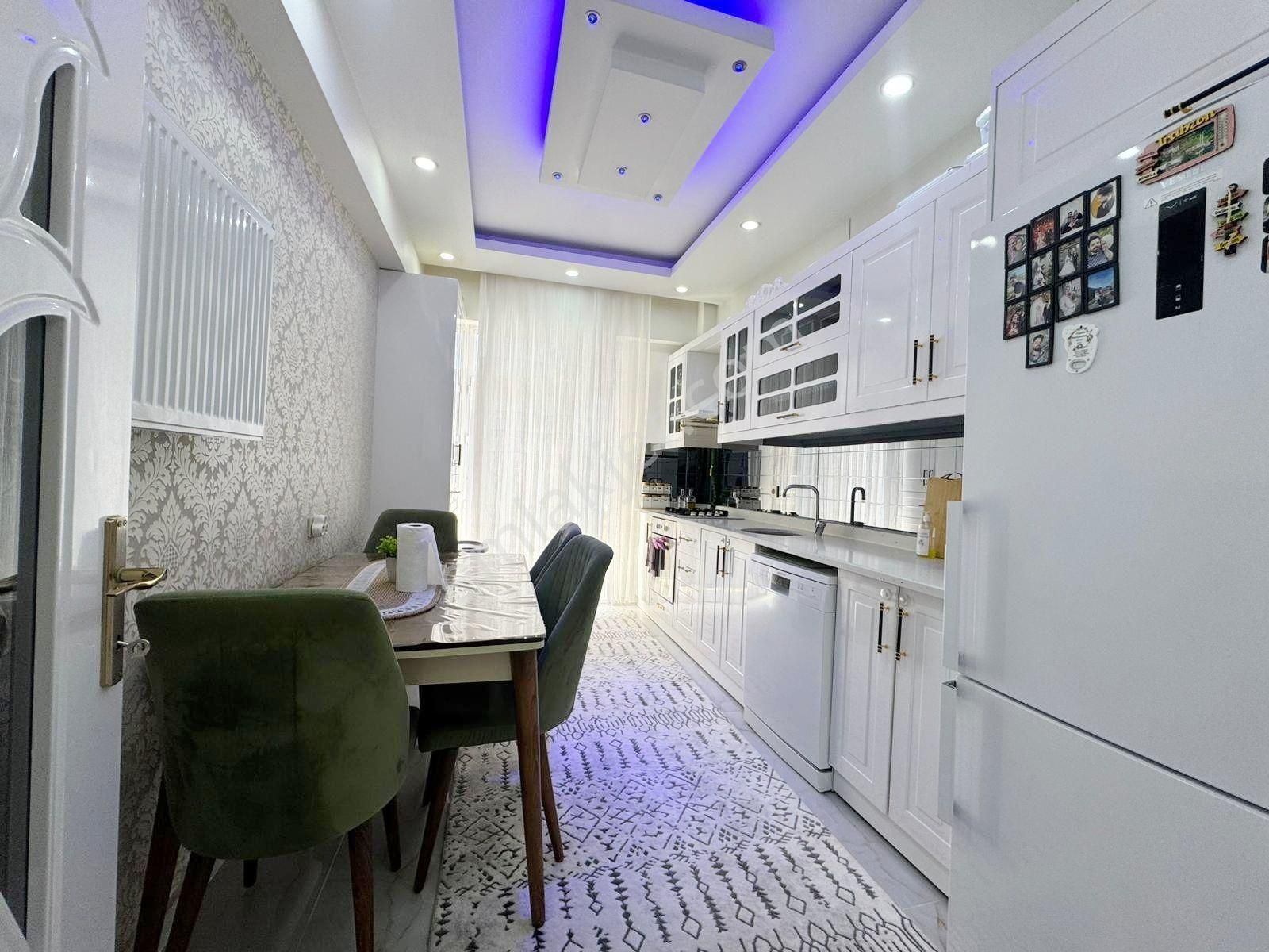 Karacaahmet'te Az Katlı Arayanlara Özel Bakımlı Arakat 2+1