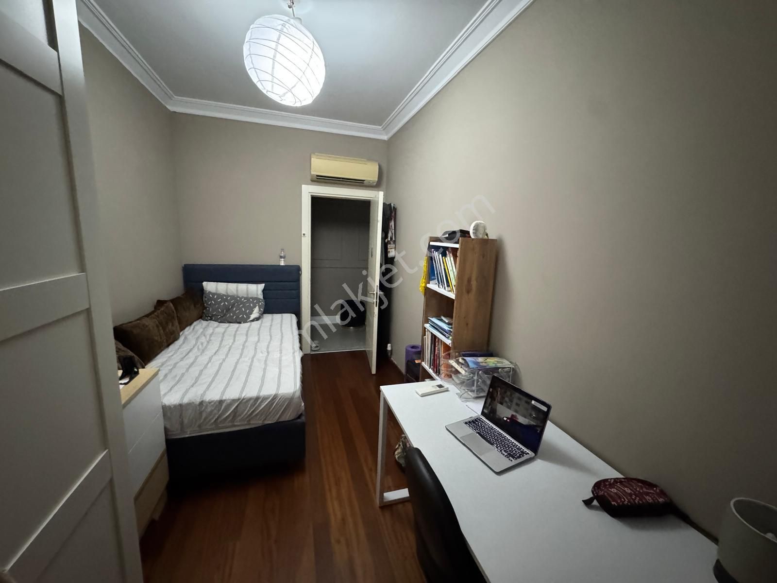 Caddebostan Sahilde 2,5+1, Net 96m2 Kapalı Garaj Ve Depo Alanı - Görsel 12