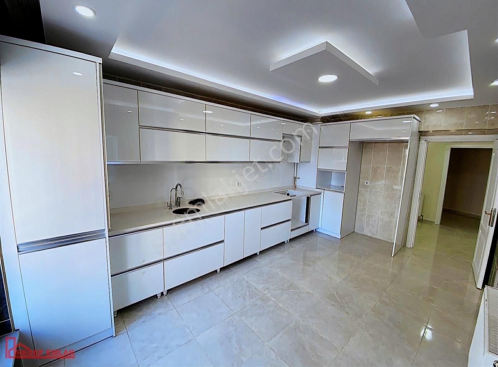 Hedef Emlaktan Yeni Numune Civarı 4+1 Ultra Lux 165m2 Daire