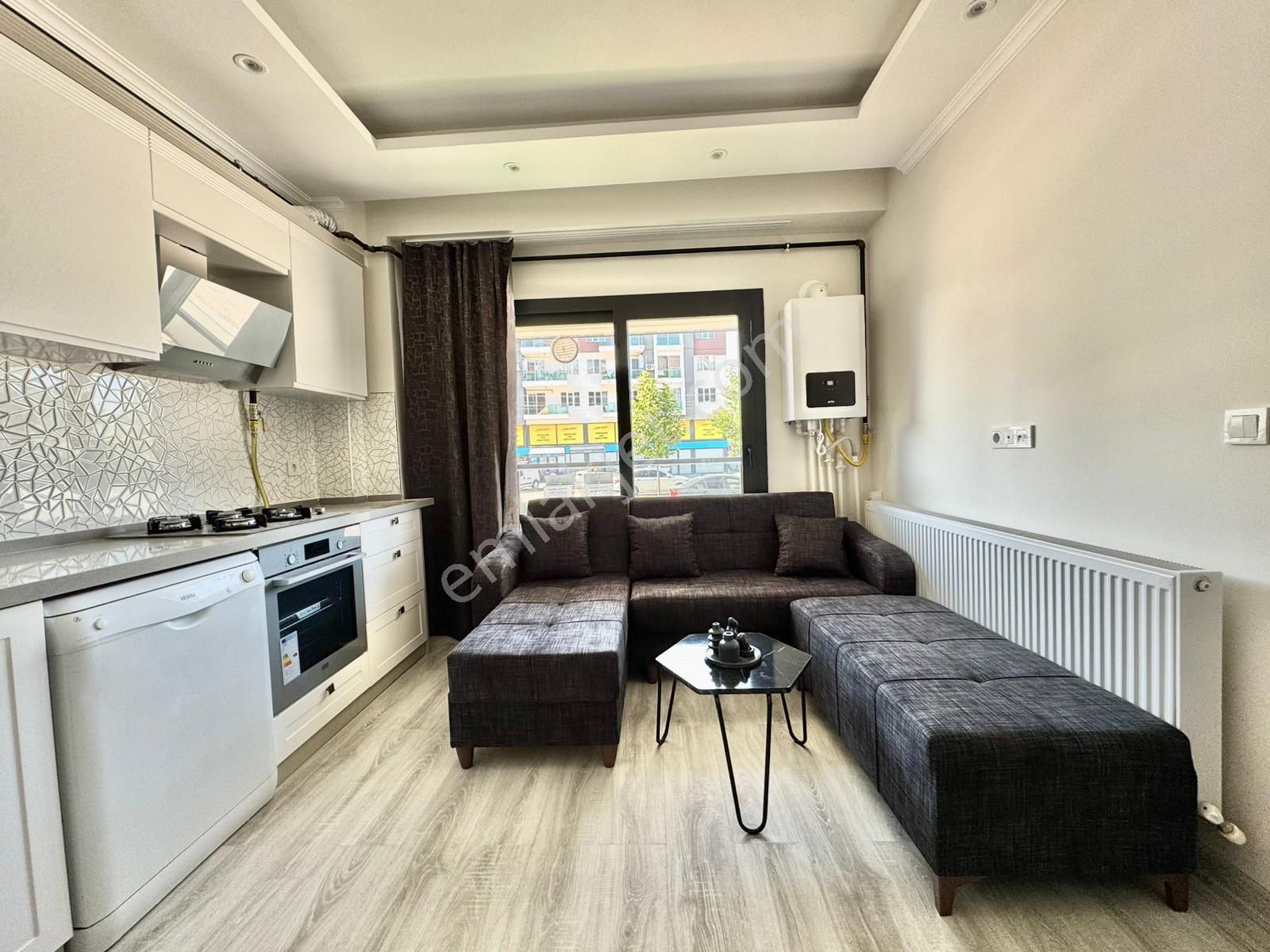 🏡muradiye Mahallesi 🏡 ✅1+1 43 M2 5 Katlınım 1 Katı ❇️kombi Petekli