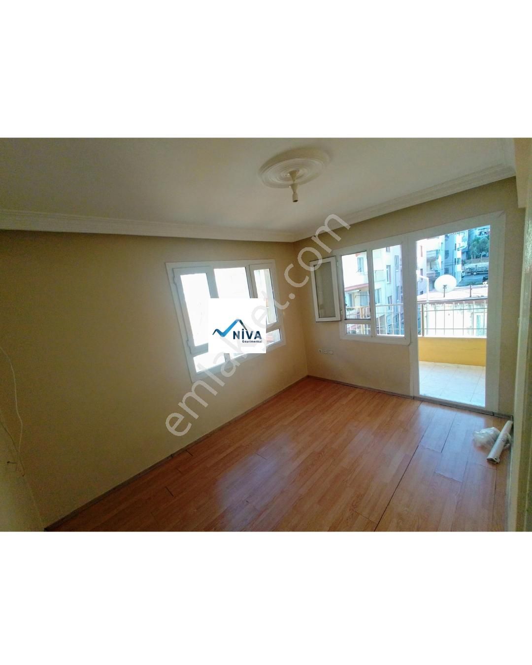 Kuşadası İkiçeşmelik Mah. 2+1 Kaçırılmayacak Kelepir Daire - Görsel 8