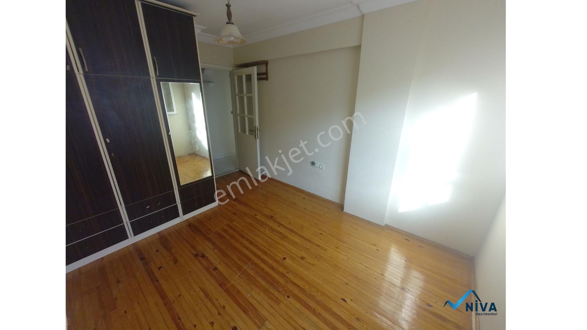 Kuşadası İkiçeşmelik Mah. 2+1 Kaçırılmayacak Kelepir Daire - Görsel 6