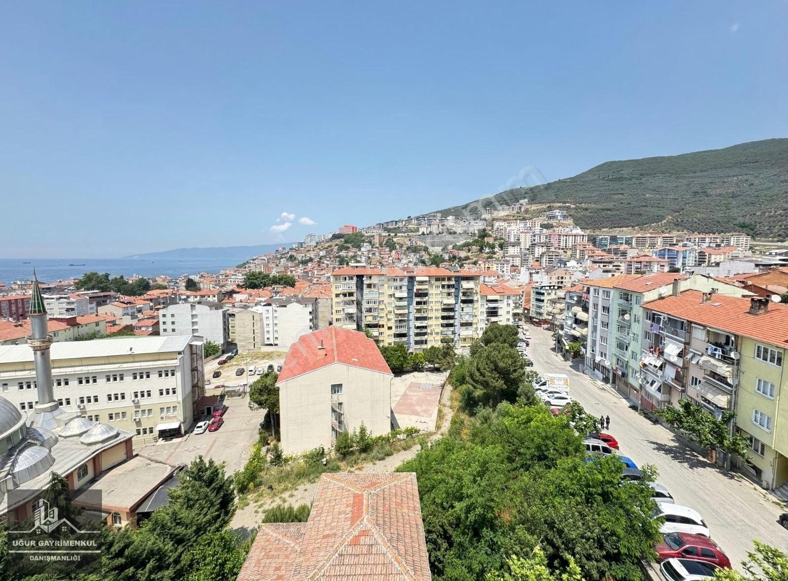 Uğur Gayrimenkul'den Deniz Ve Şehir Manzaralı Dubleks 2+1 Daire