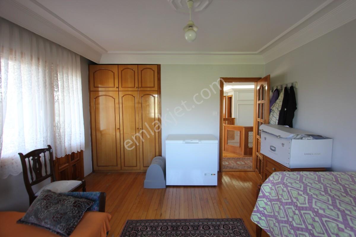 Çatalcada Müstakil Havuzlu Çift Katlı Havuzlu Villa - Görsel 18