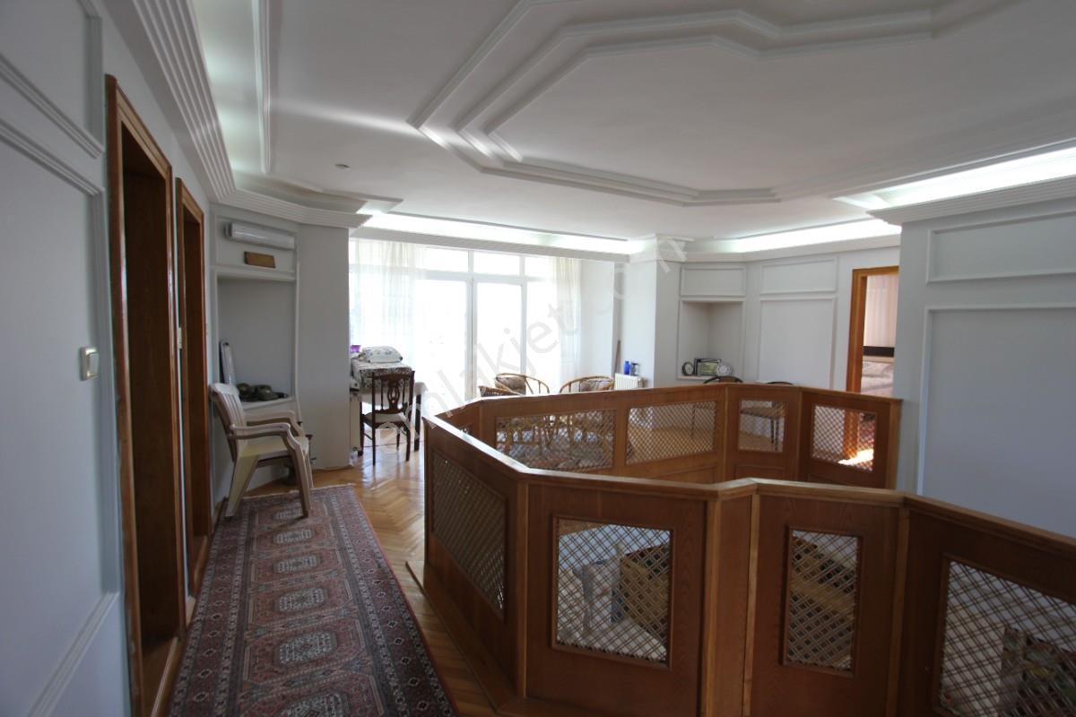 Çatalcada Müstakil Havuzlu Çift Katlı Havuzlu Villa - Görsel 11