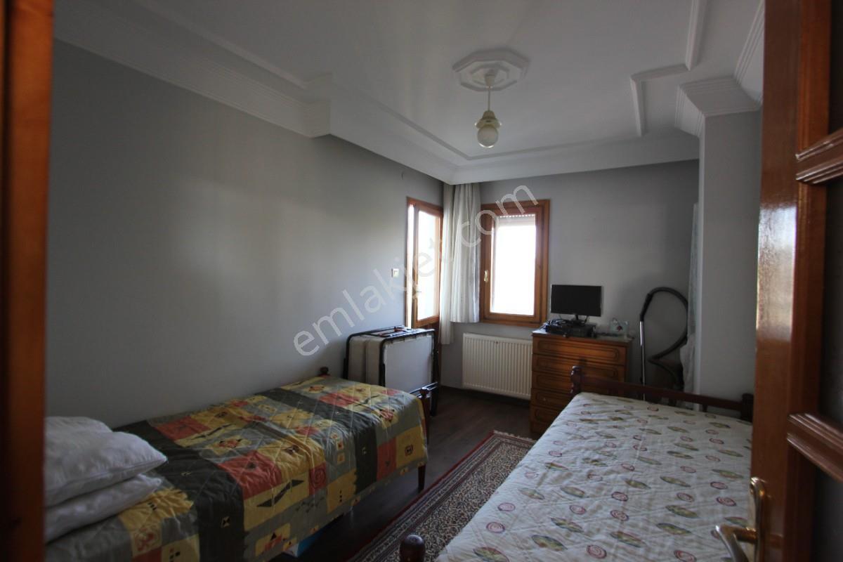 Çatalcada Müstakil Havuzlu Çift Katlı Havuzlu Villa - Görsel 15