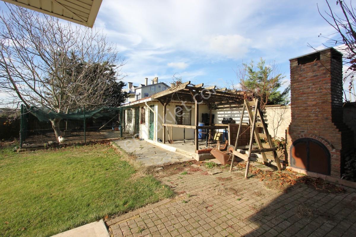 Çatalcada Müstakil Havuzlu Çift Katlı Havuzlu Villa - Görsel 29