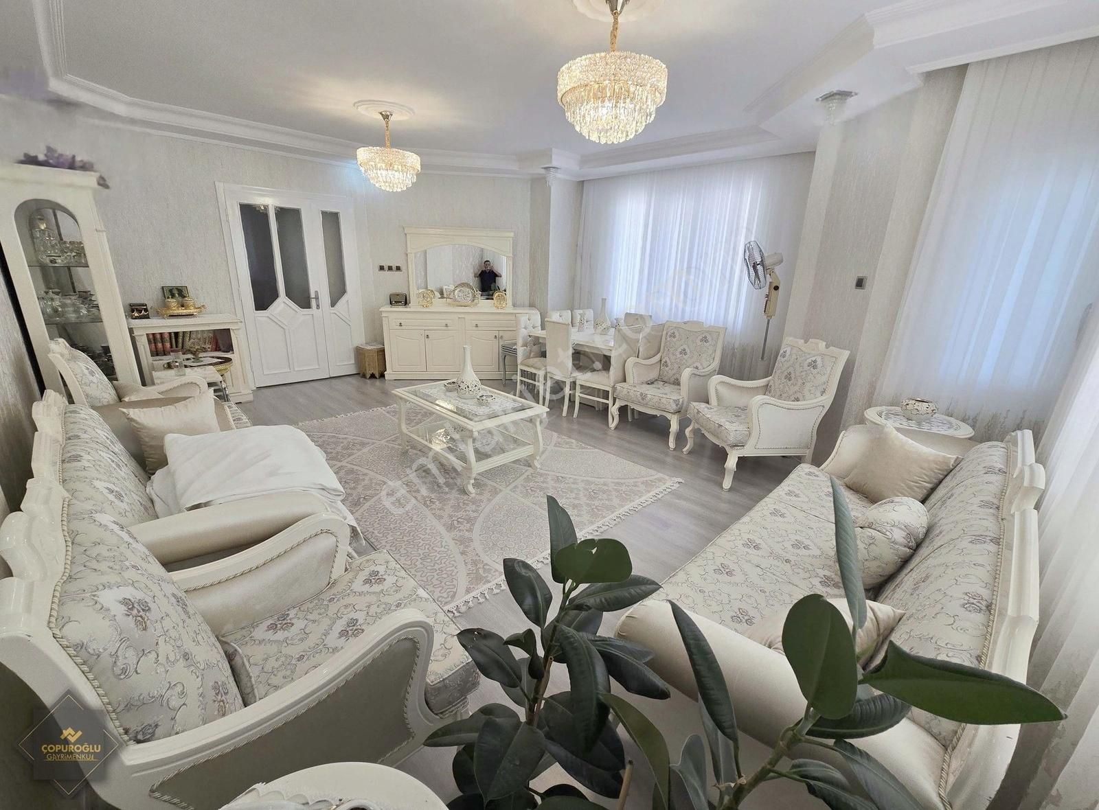 Ana Cadde Üzerinde 3 Cepheli Arakat Full+full 3+1 Daire Fırsatı