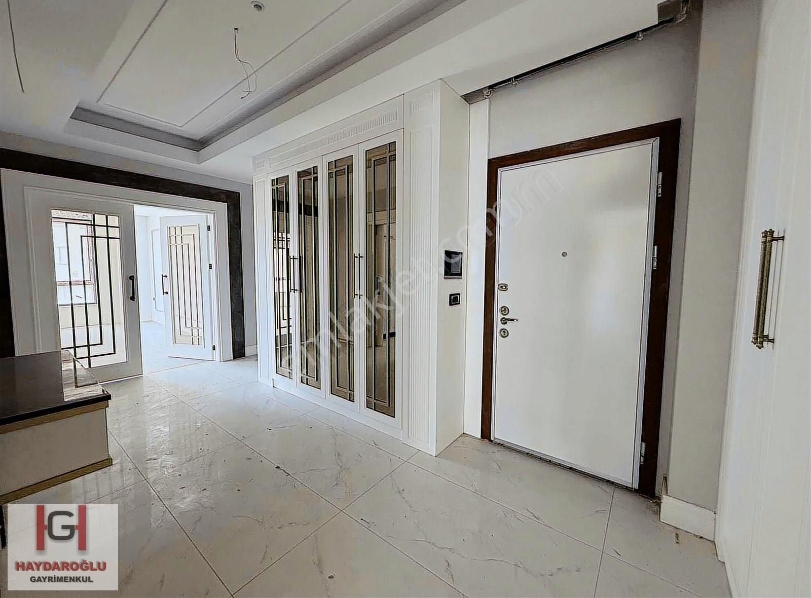 İbrahimli 2'de Ana Cadde Üzeri Ultra Lüks Satılık 4+1 Daire