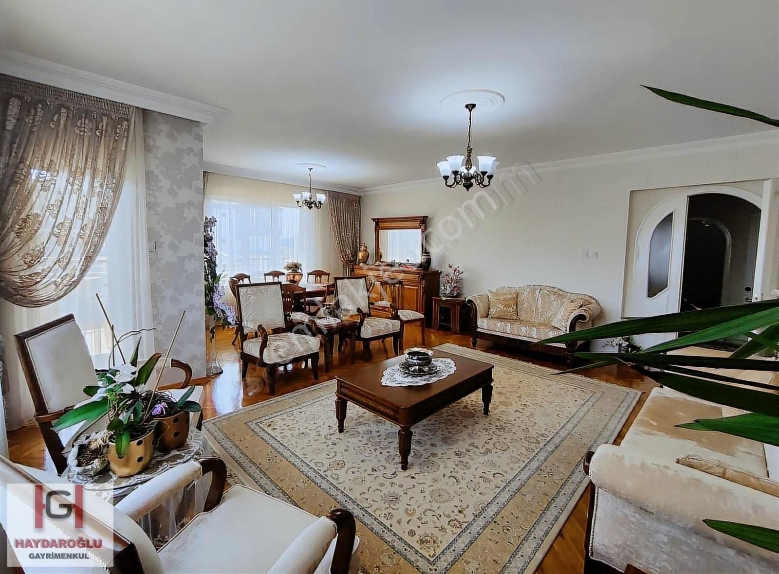 Batıkent Ana Cad. Üzerinde Satılık Bakımlı 3+1 Daire