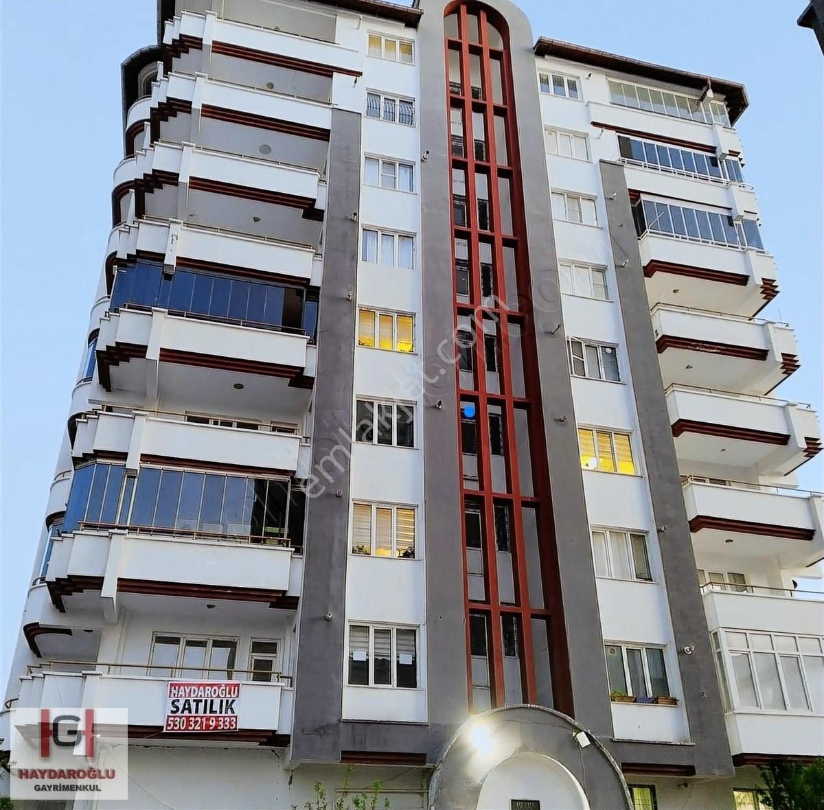 Büyükpınar Mah'de Doktorlar Sitesi Arkasında 4+1 Satılık Daire