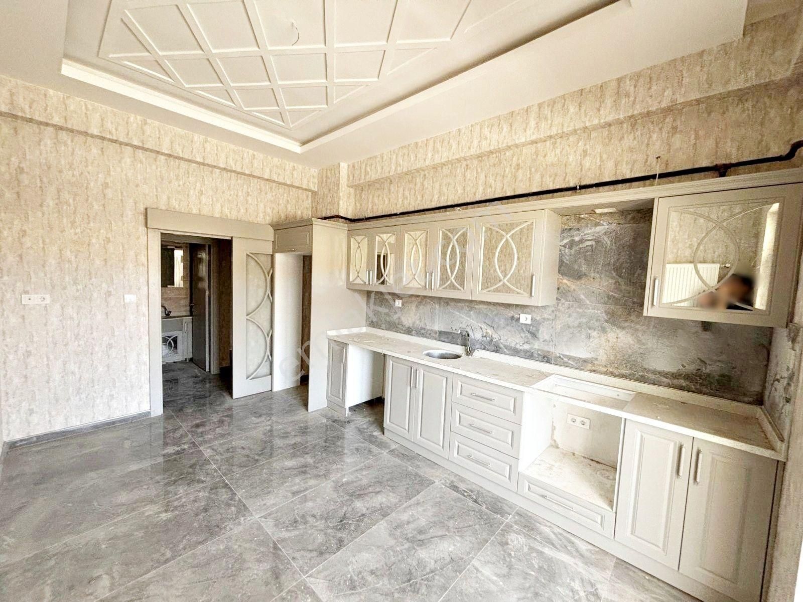 Alpaslan 1'de Sıfır! Nezih Sitede Giyinme Odalı Ultralüx 3+1