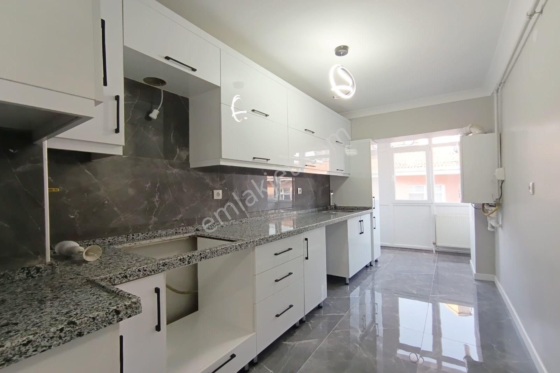 Şenlik Mahallesi Full+full Yapılı Katta 3+1 Satılık Daire