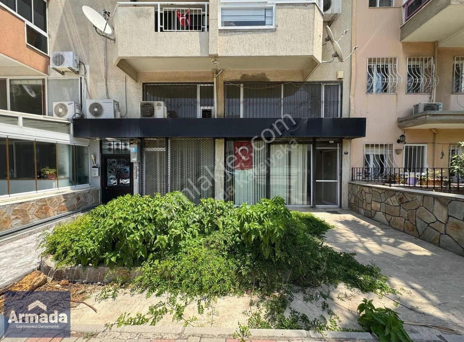 Bostanlıda Gode Cengiz Parkına Cepheli 93 M2 Satılık Dükkan