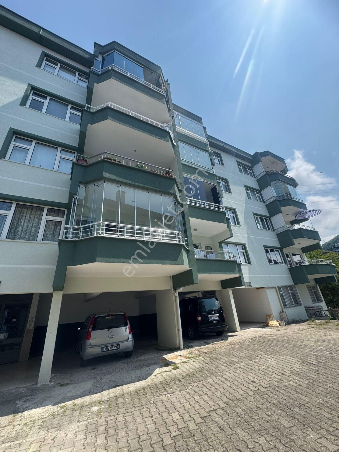 İnanç Emlaktan Çıtlakkalede Soyer Sitesinde 3+1 Kiralık Daire