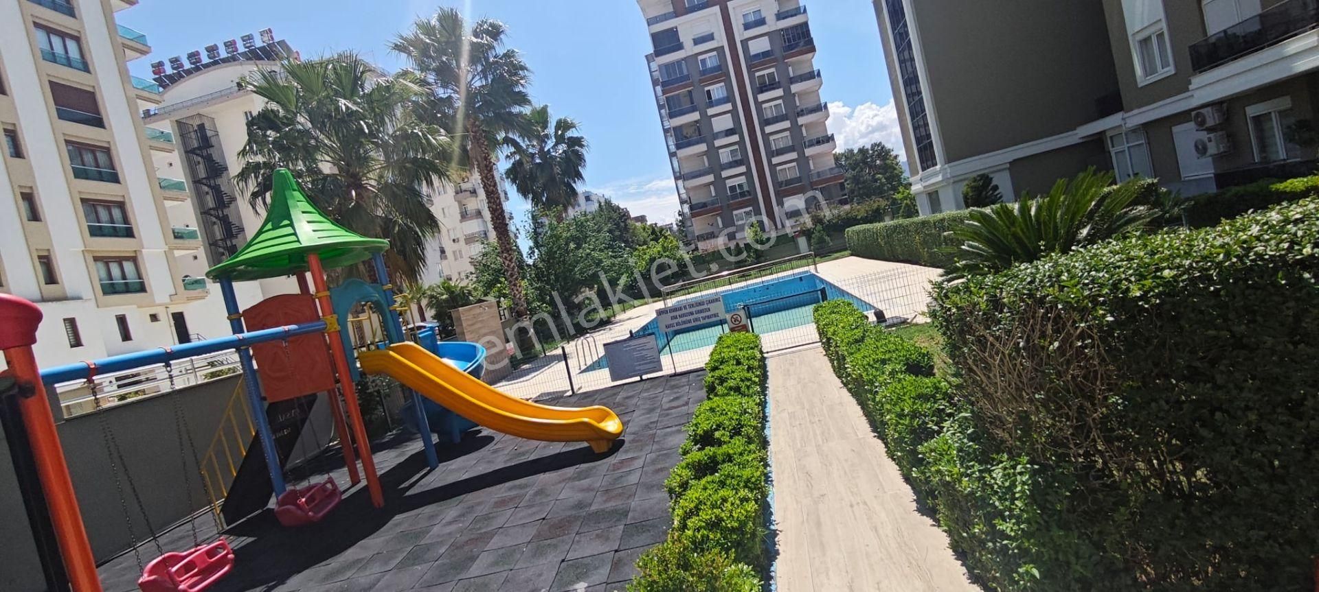 Kapalı Otoparklı Yüzme Havuzlu Doğalgazlı 3+1 Daire