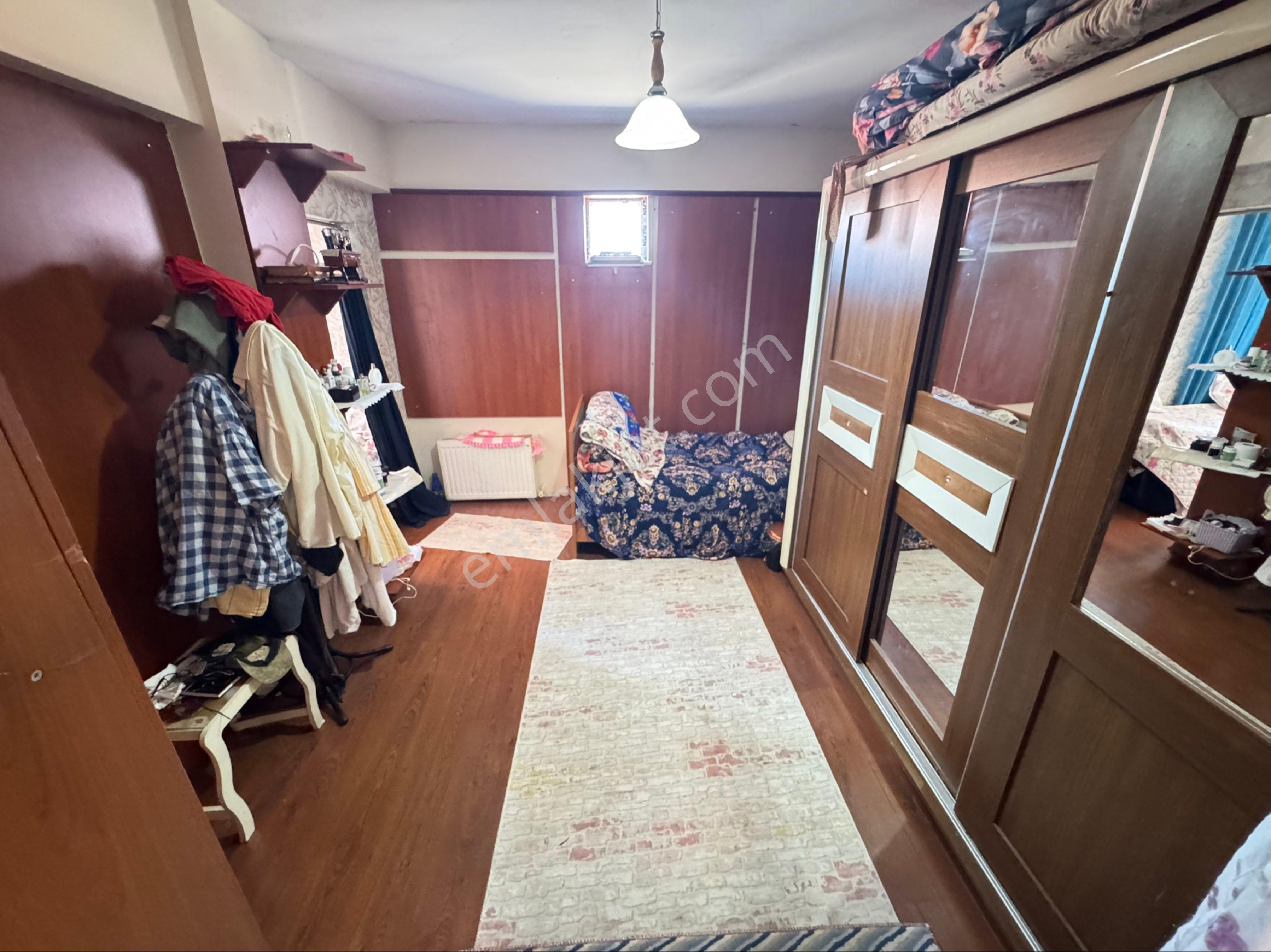 Furkan Emlaktan Çiftlik Mh 5+1 300m2 3.kat Asansörlü Caddeye Cephe Krediye Uygun Fırsat Daire - Görsel 14
