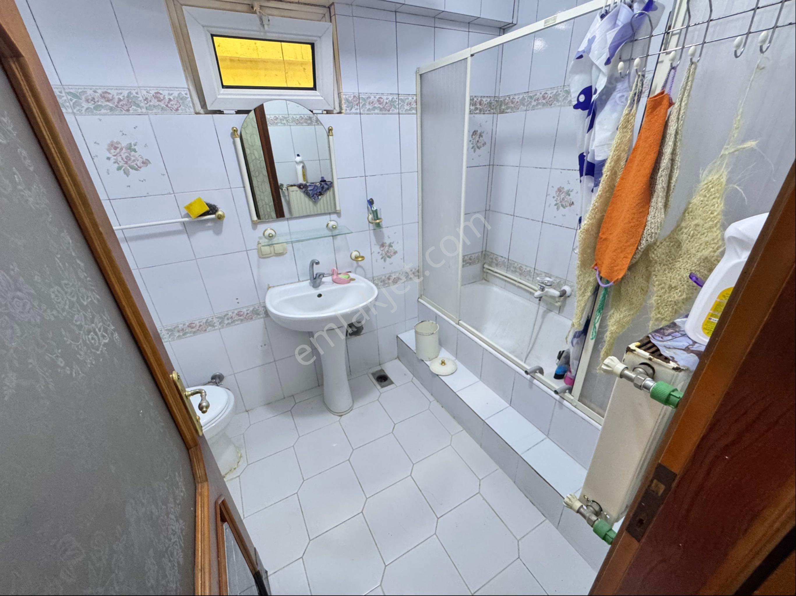 Furkan Emlaktan Çiftlik Mh 5+1 300m2 3.kat Asansörlü Caddeye Cephe Krediye Uygun Fırsat Daire - Görsel 19