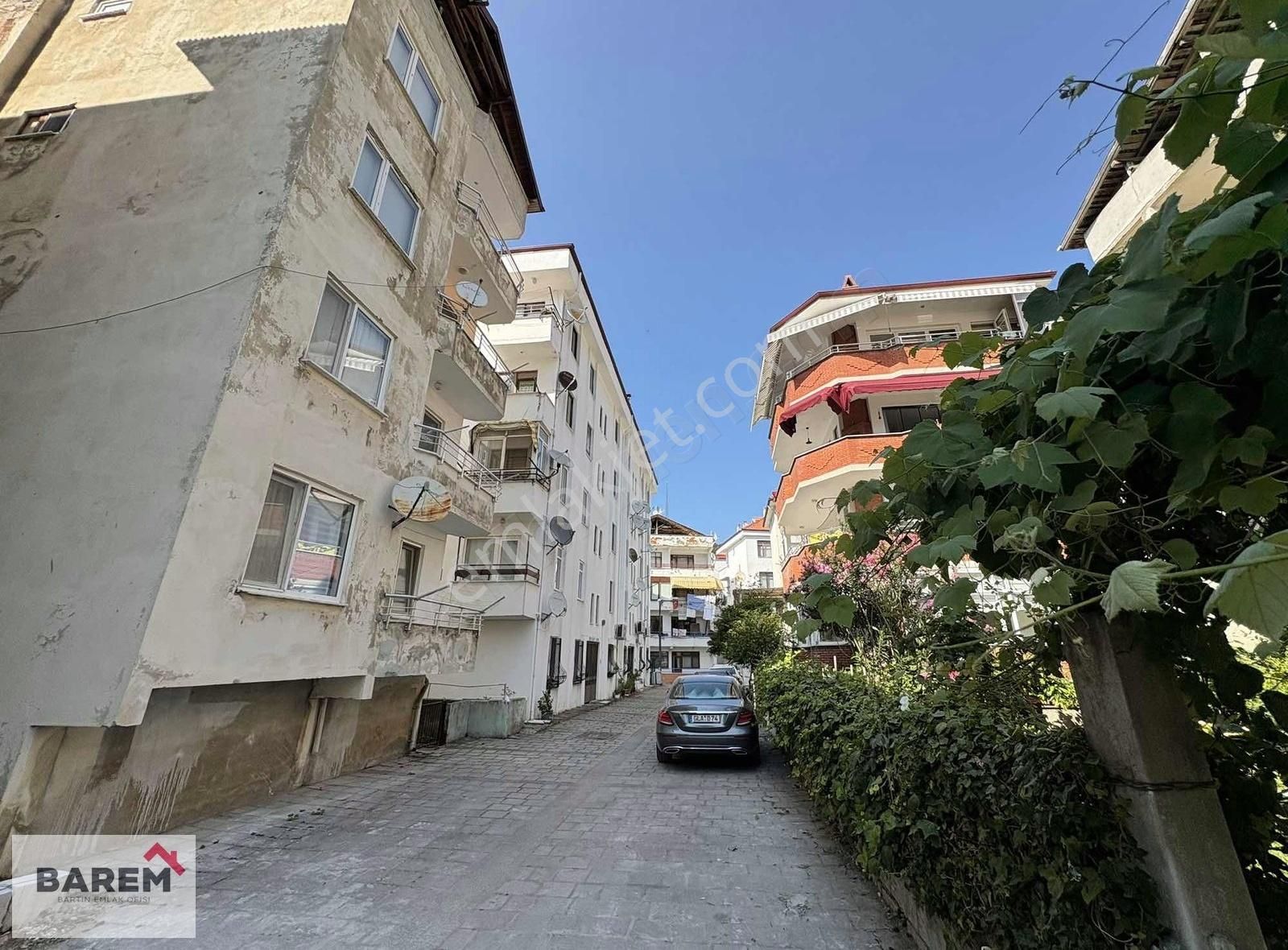 İnkum Sağ Tarafta,2+1, 85m2, Ara Kat, Deniz Gören