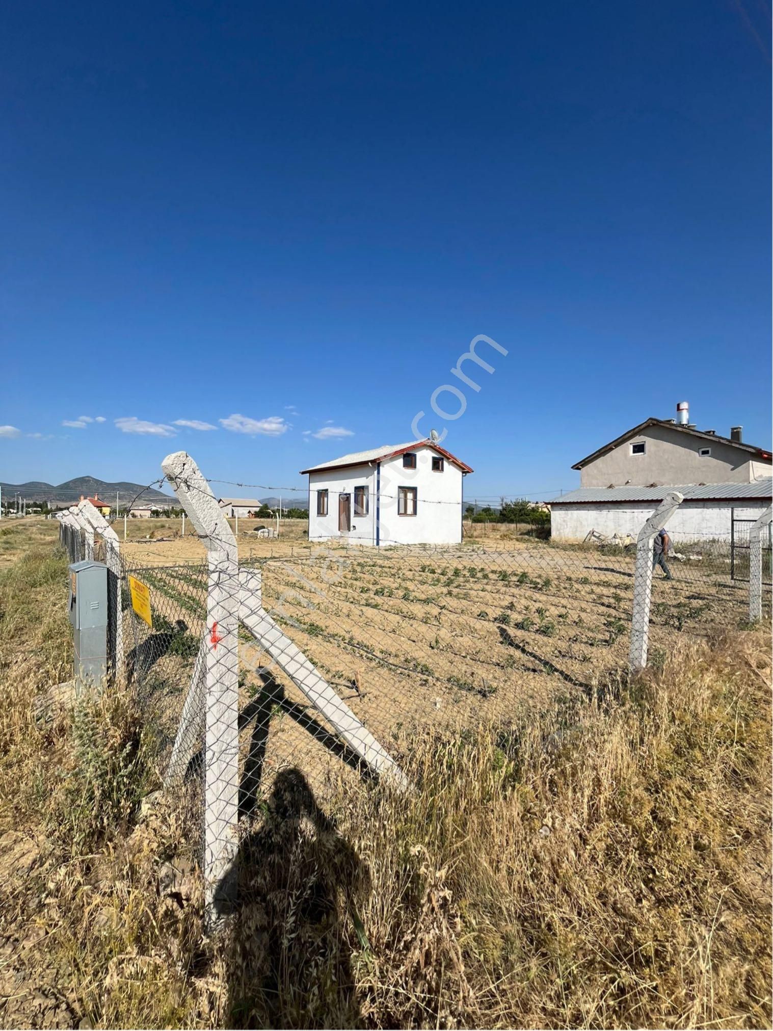 Akçalar’da 600 Metre² Bahçe Evimiz Satılıktır