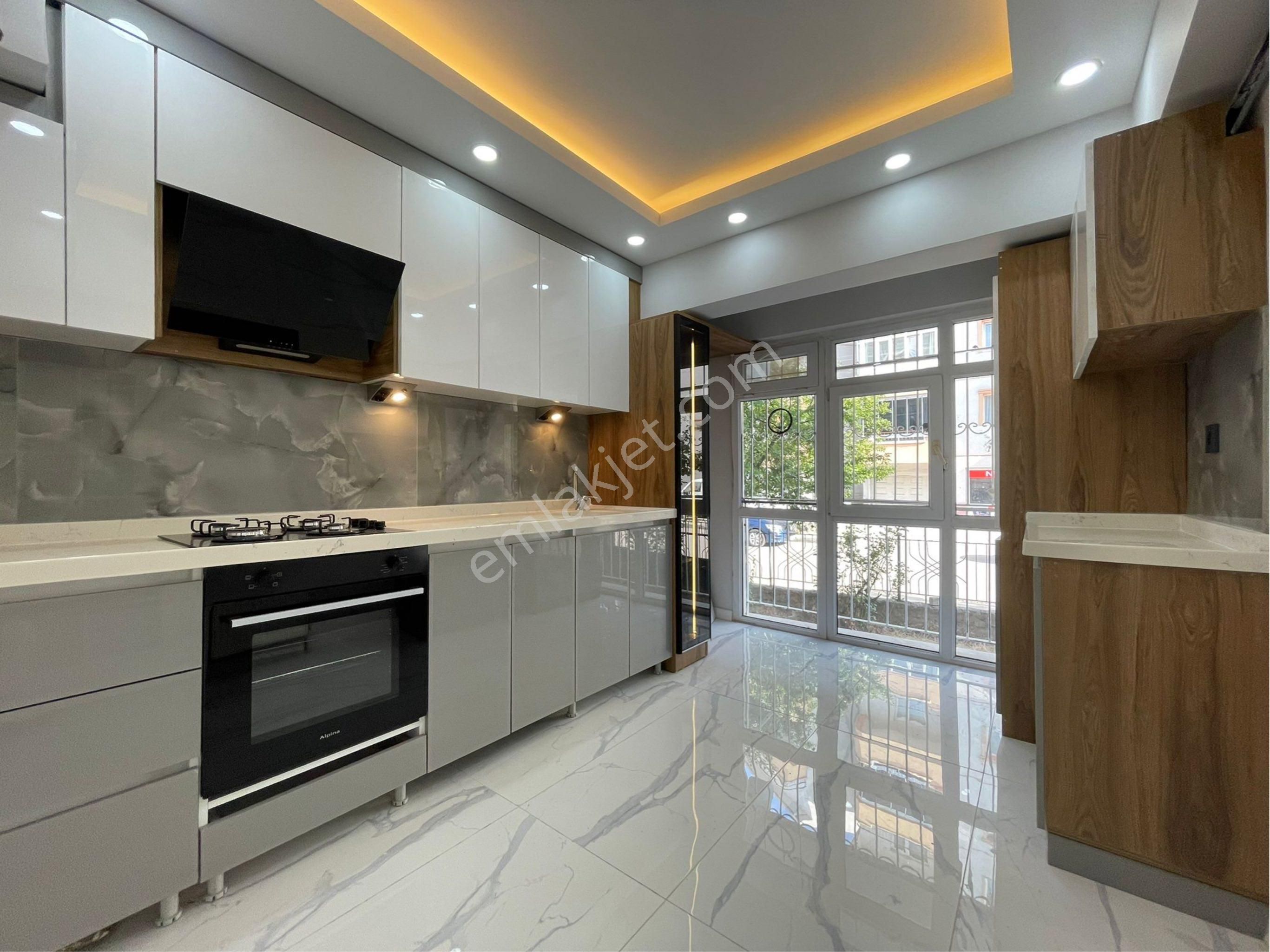 Sincan Pınarbaşı Mh.'de 3+1 Y.giriş Ön Cephe Ultra Lüks Satılık Daire