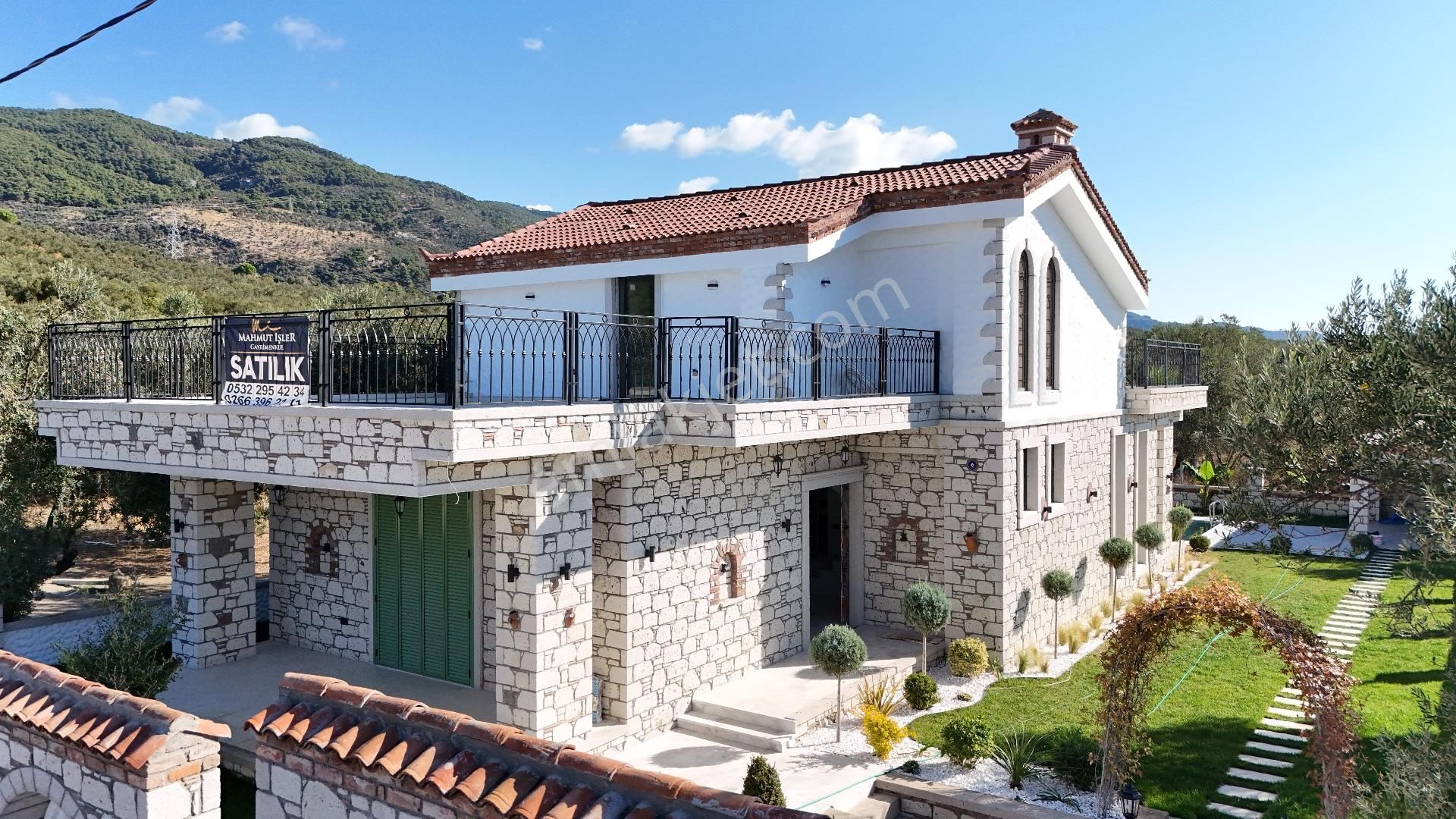 Altınoluk'ta Satılık Özel Havuzlu Villa 650 M2 Arsalı Alaçatı Villa - Görsel 10