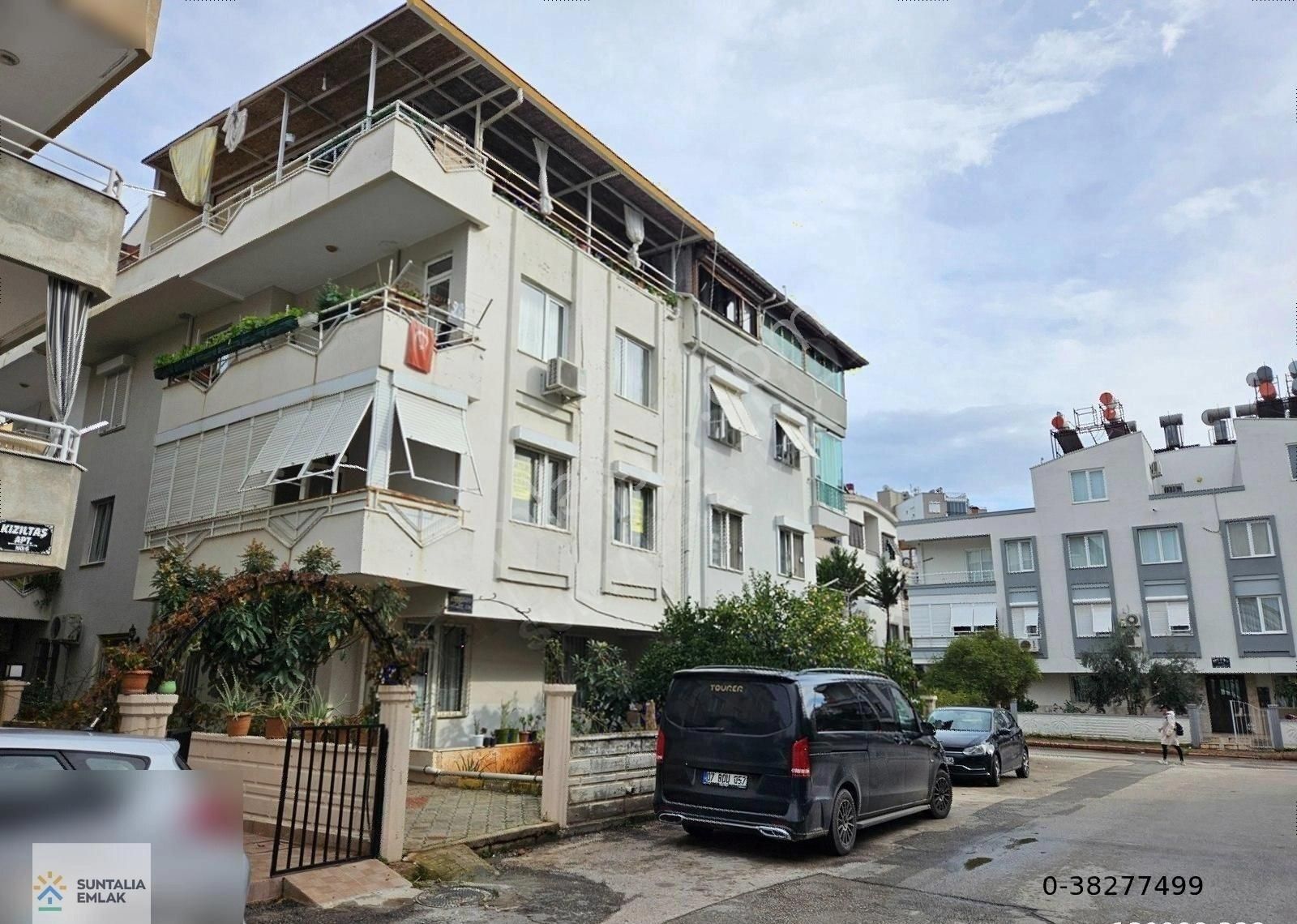 Acil Satılık Pazarlıklı 2+1 Hemen Teslim İçi Yapılı Boş Daire