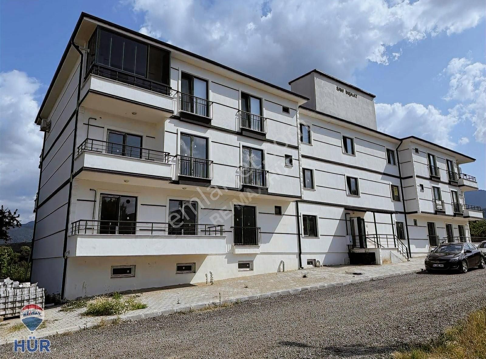 Ömer İnan Remax Hür Karapürçek Kaymakamlık Yanı 3+1 Sıfır Daire
